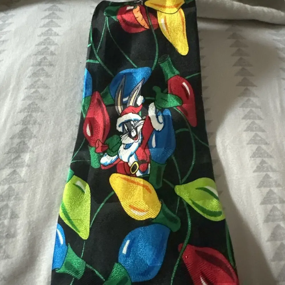 Looney Tunes Mania Tie With Christmas Lights Bugs Bunny Daffy Duck‎ Taz